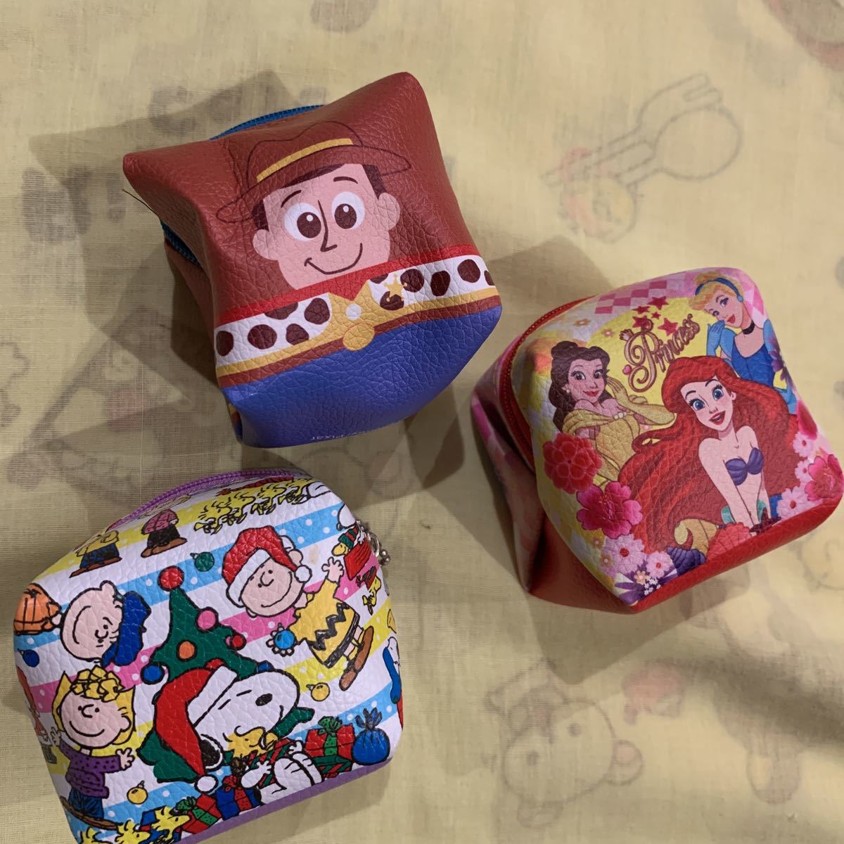 新品 キューブ型ミニポーチ スヌーピー&プリンセス&ウッディ 3個セット拍卖