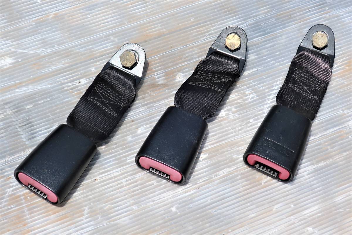 H10 E-932A1 アルファロメオ 156 V6 2.5 2WD 6F 右H 純正 リア座席 後席 シートベルト キャッチ 3個SET / 10441884 10442084 / 96500km拍卖