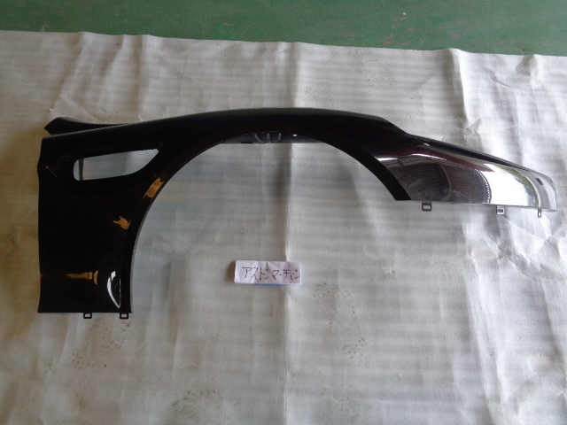 アストンマーティン ラピード 右フロントフェンダー 即決 5471拍卖