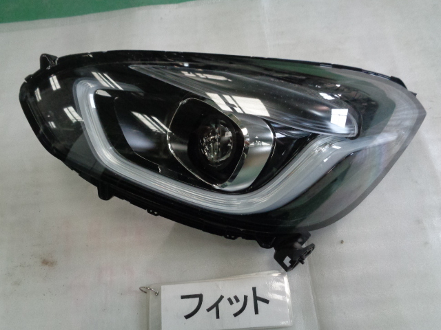 フィット GR6 左ヘッドランプユニット LED 即決 5458拍卖