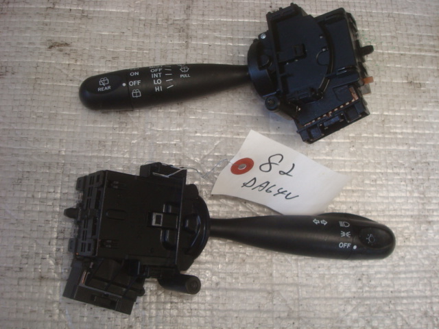 82 エブリィ DA64V ライトスイッチ ワイパースイッチ拍卖