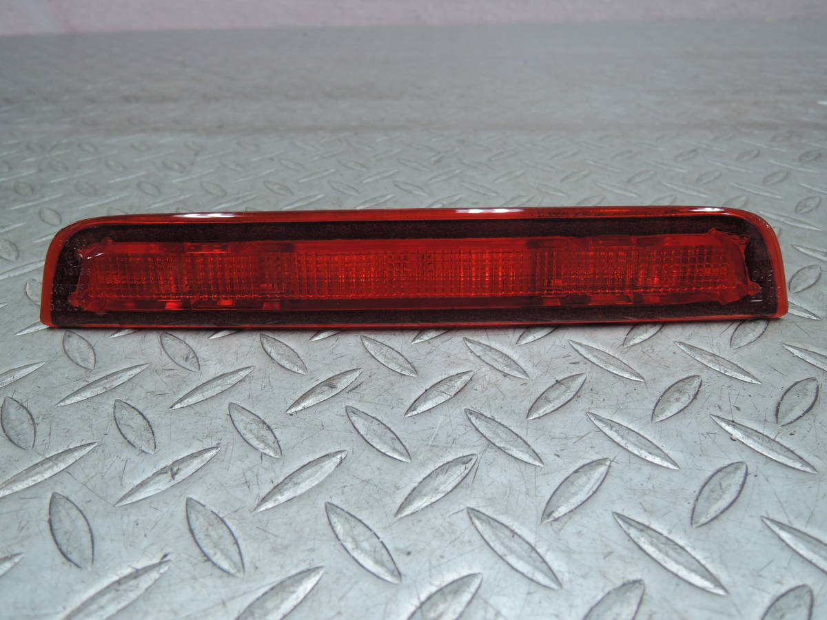 ・ DBA-KSP130 トヨタ ヴィッツ F/Mパッケージ 純正 ハイマウント/ストップランプ KOITO 52-232 T-5714拍卖