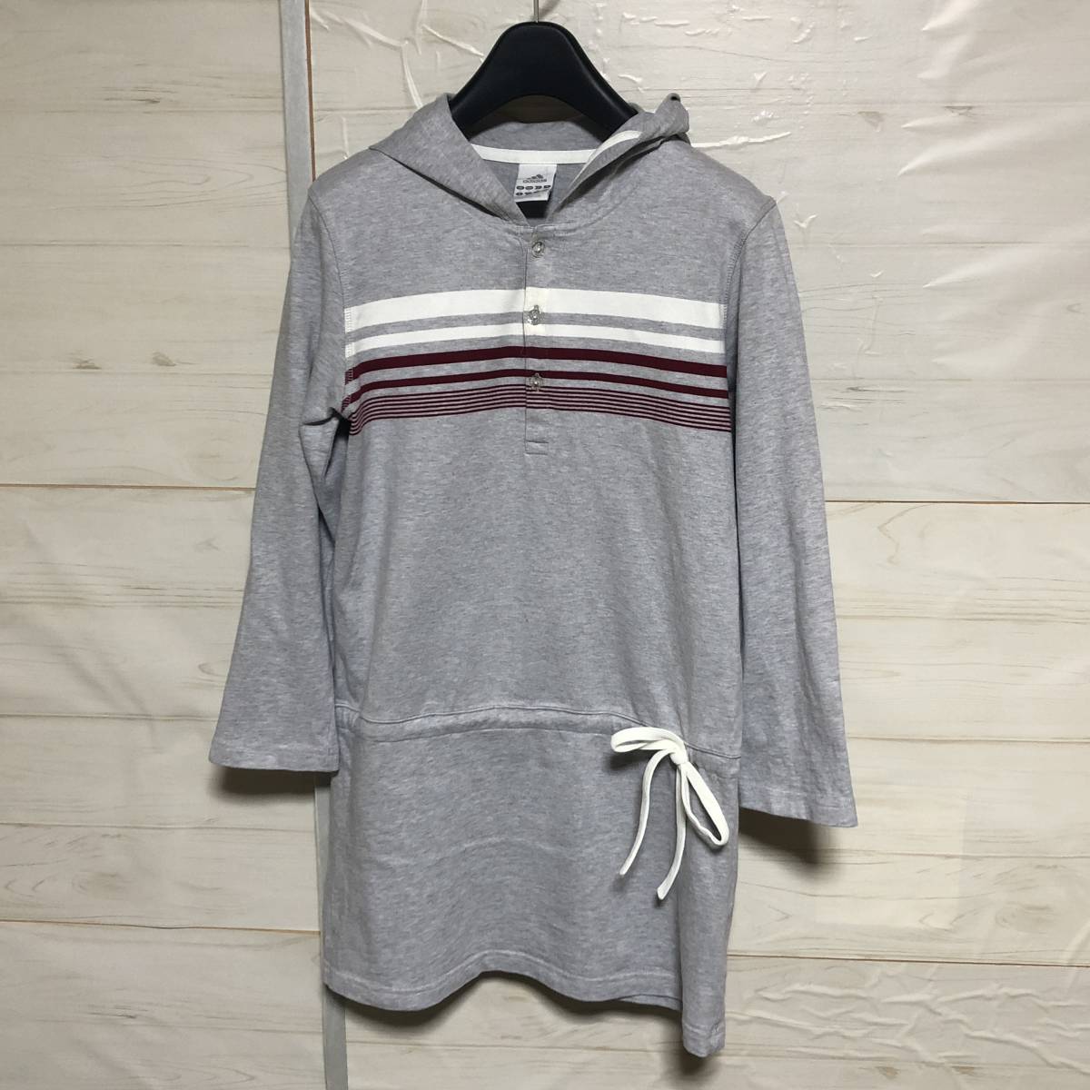 adidas アディダス 七分袖 薄い生地 パーカー 灰 sizeOT 美品 管理B1229拍卖