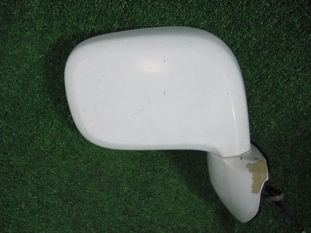 日産 セレナ PNC24 ドアミラー 右 中古 ホワイト 配線7本 電動格納 ヒーター リペア前提で 210501拍卖