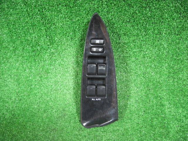 トヨタ RAV4 ACA31W パワーウィンドウスイッチ 中古 515220 20ピン カバー付き 210535拍卖