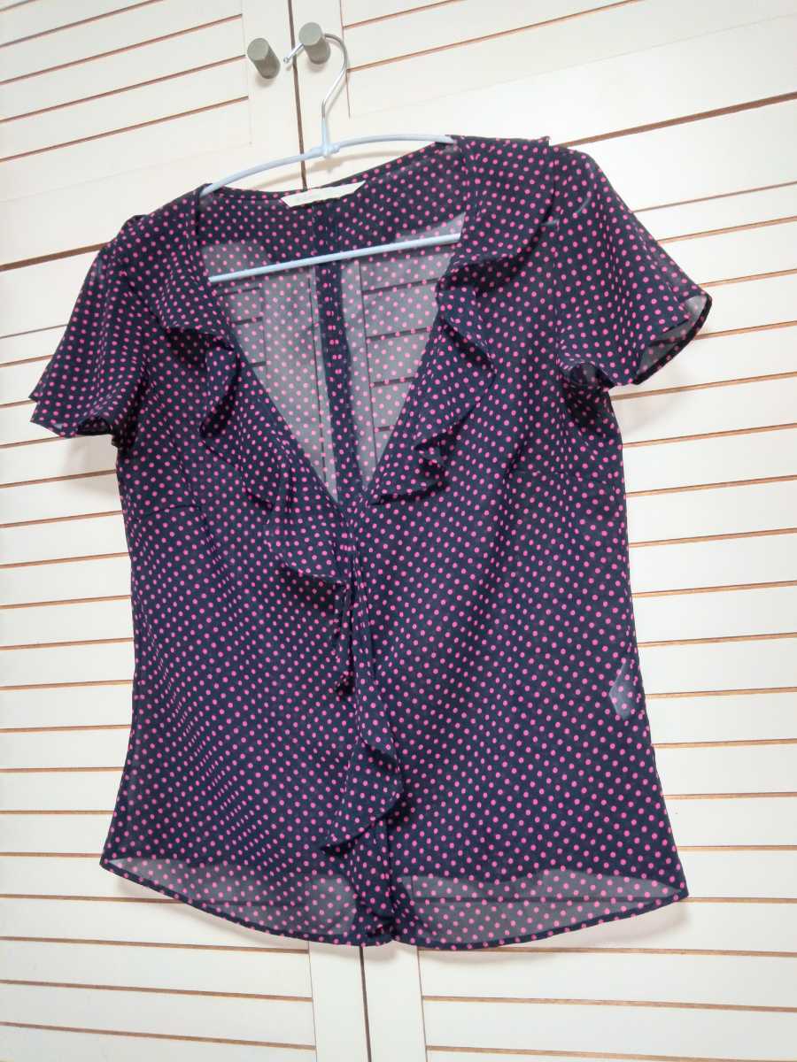 グーコミューン シフォン 水玉ドット 半袖トップス 紺×ピンク オシャレ gout commun カジュアル 半袖ブラウス 夏 拍卖