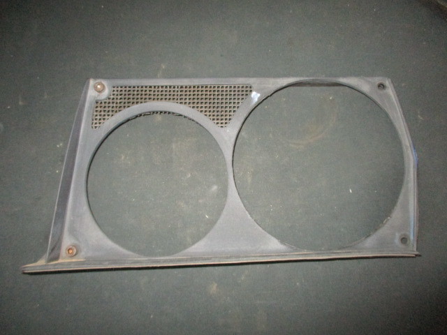 ■ランチア デルタ インテグラーレ 16V ライト グリル 左 中古 15817 部品取あり ヘッドライト ネット カバー 枠 パネル フレーム トリム■拍卖