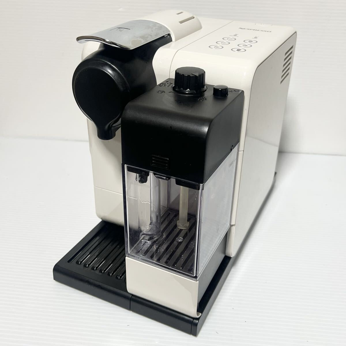 ネスプレッソ Nespresso ラティシマ タッチ F511 ホワイト コーヒーメーカー エスプレッソ式 2015年製 通電確認済 現状品拍卖