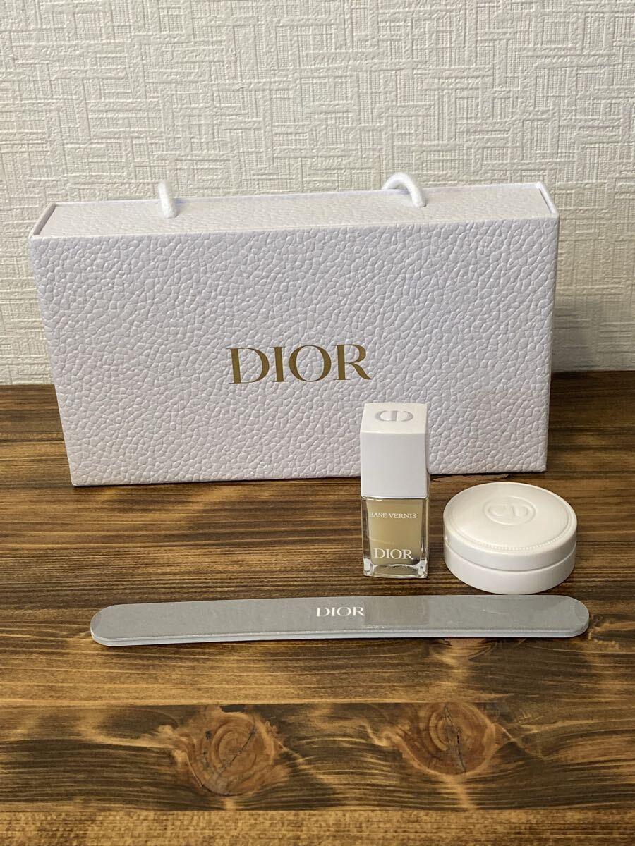 I6E132◆新品同様◆ クリスチャン ディオール Christian Dior ネイルケア セット ベースコート ネイルクリーム ネイルファイル 3点 セット拍卖