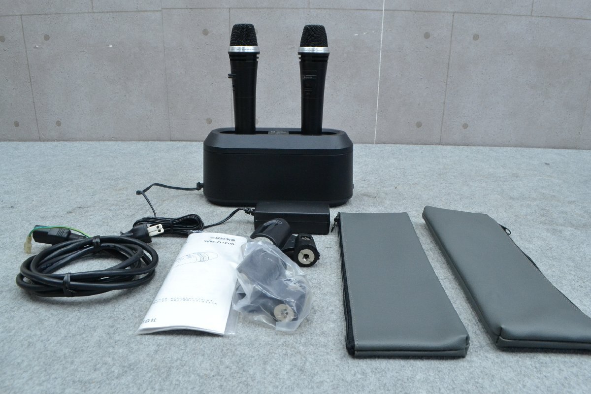 C3382■現状品(充電・通電OK、マイクの動作未確認)■TOA デジタルワイヤレスマイク WM-D1200 取扱説明書・マイクケース付き拍卖