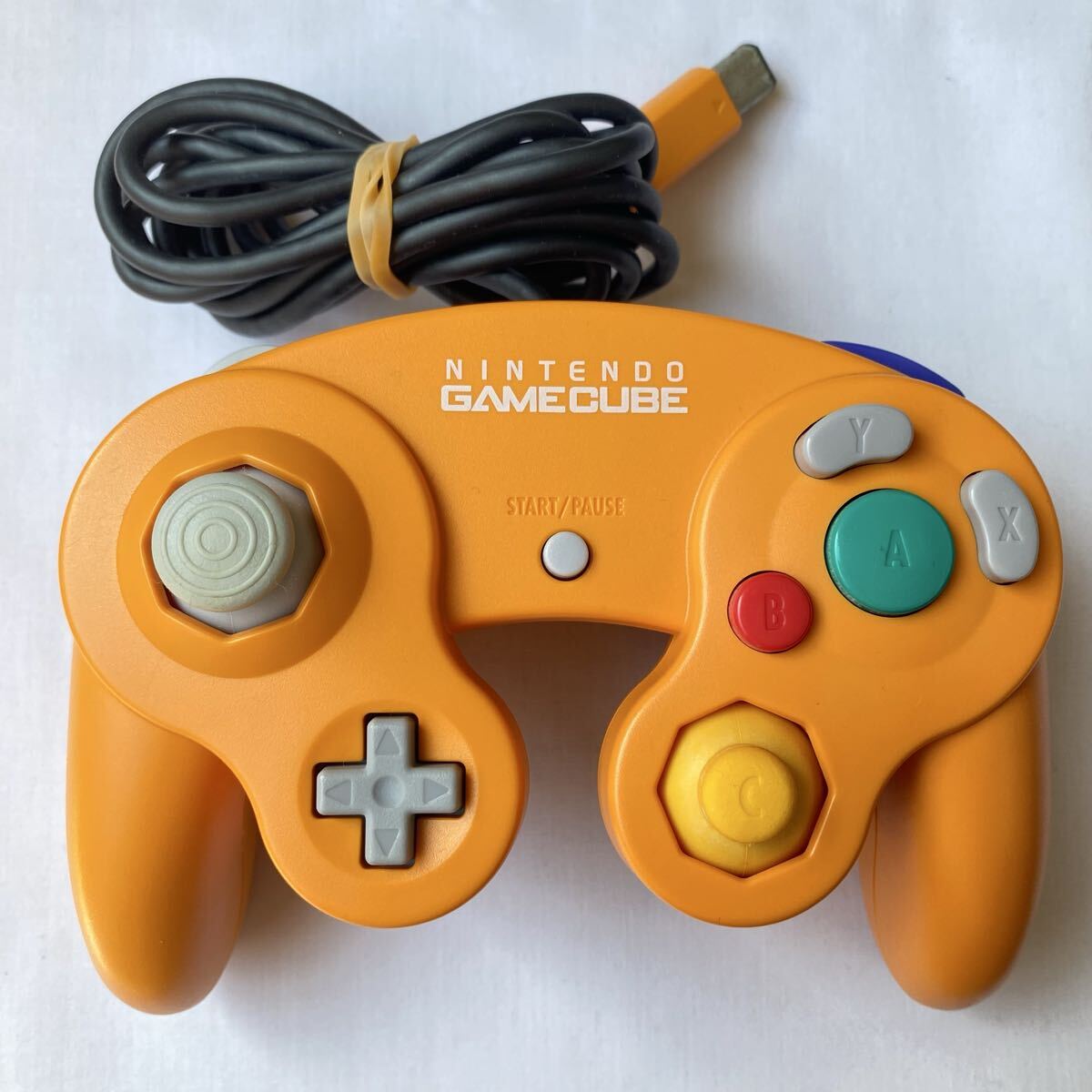 【送料無料】任天堂 後期型 ゲームキューブ コントローラー オレンジ 純正品 GCコン 中古 動作確認済み 現状品 分解メンテナンス済み拍卖