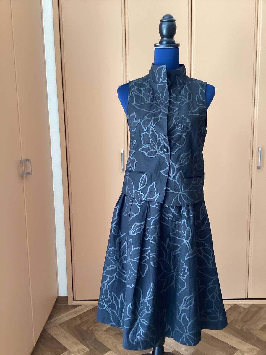 *HIROKO BISブラック上下セットアップ(美品)拍卖