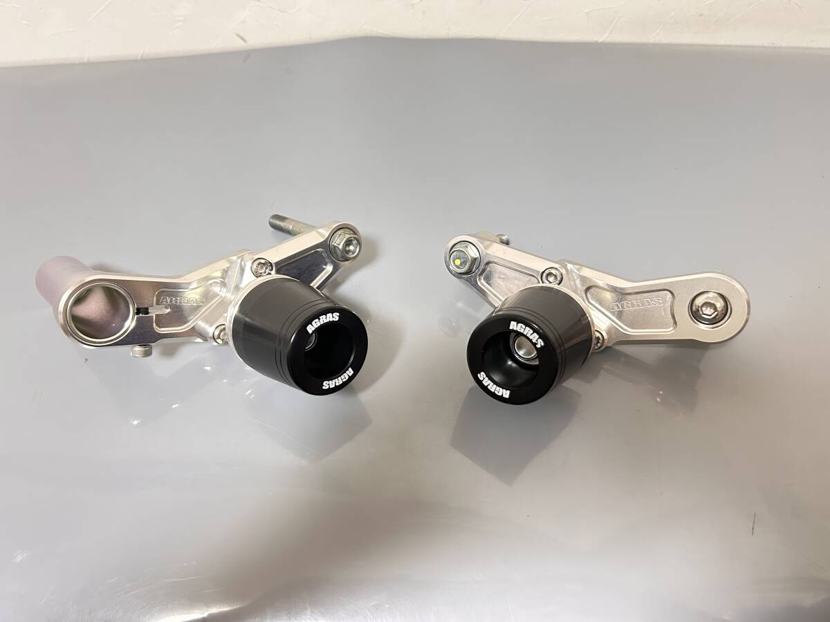 極上品!カワサキ ZX-10R (04~05年式)ZXT00C AGRAS アグラス レーシングスライダー エンジンスライダー 送料無料!拍卖
