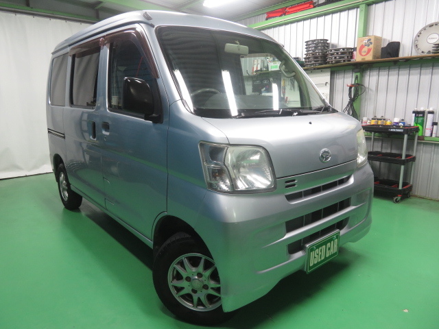 ★1円~売切り★即決25万★H25.ハイゼットカーゴデラックス★パートタイム4WD車★ナビTV付き★継続車検受け渡し.車検R10.6まで即乗れます★拍卖