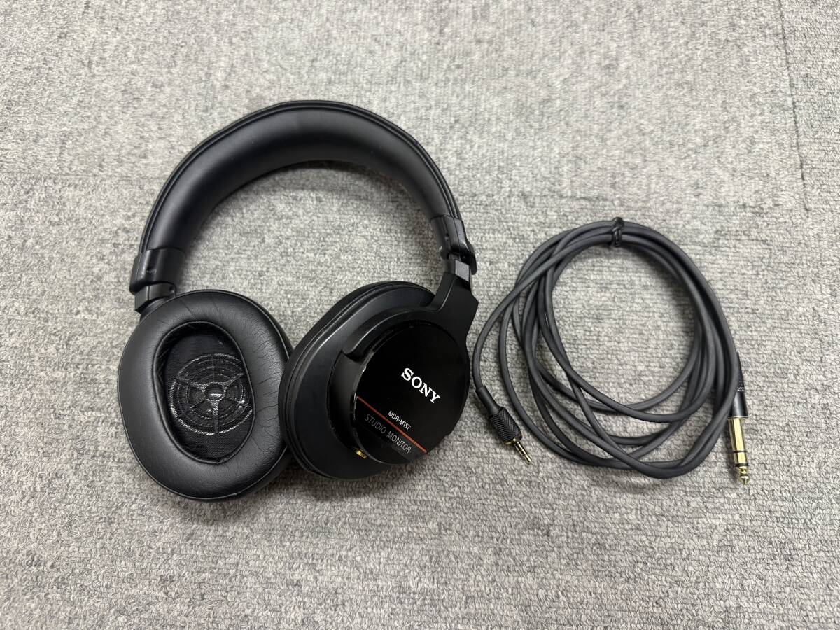SONY ( ソニー ) / MDR-M1ST ヘッドフォン ハイレゾ 対応 スタジオモニターヘッドホン拍卖