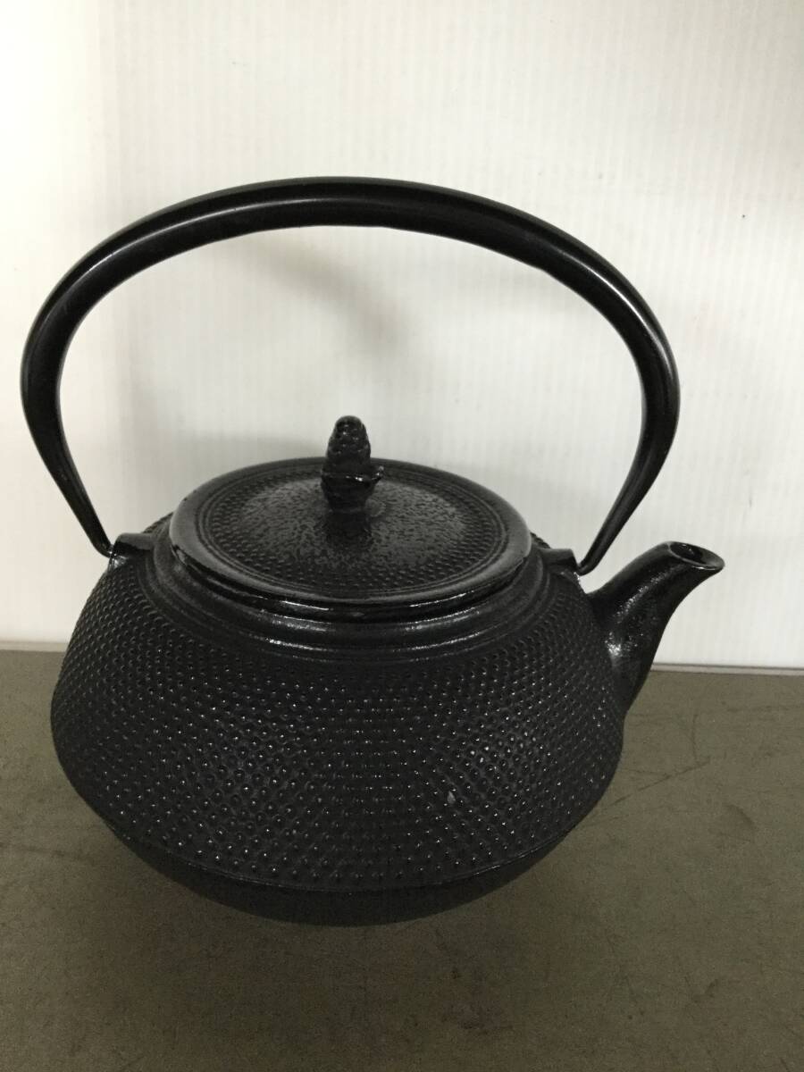 ★ 南部鉄器 盛栄堂 鉄瓶 つまみ細工 アラレ文様 やかん 湯沸かし 茶道具 古民具 ※中古品O★拍卖