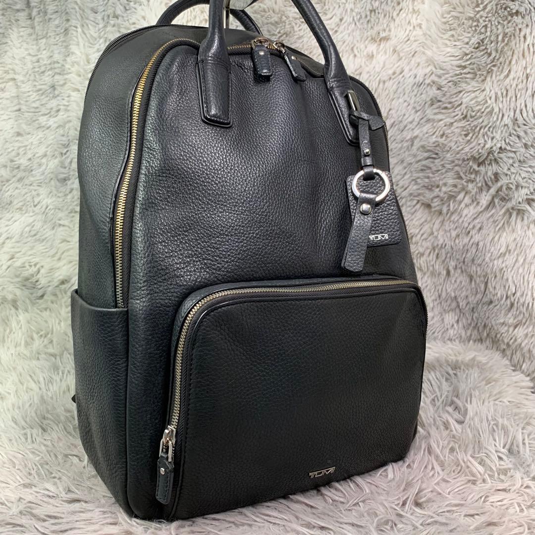 美品 TUMI トゥミ スタントン リュック バッグパック デイパック A4収納 大容量 通勤 ビジネスバッグ 金具ロゴ レザー 黒 ブラック メンズ拍卖
