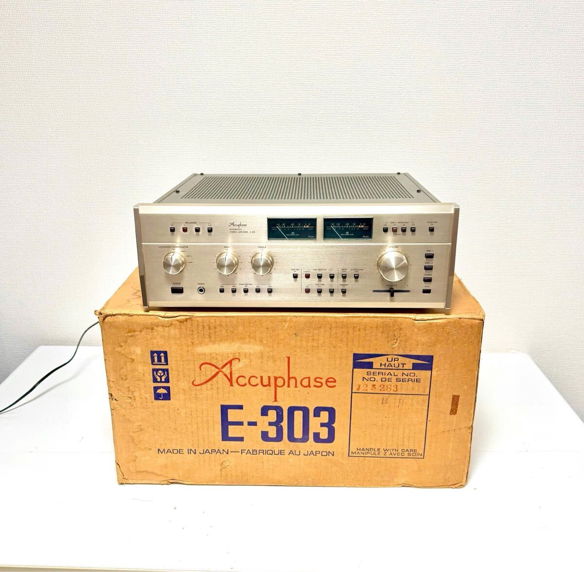 Accuphase E-303 プリメインアンプ アキュフェーズ。元箱付き。拍卖