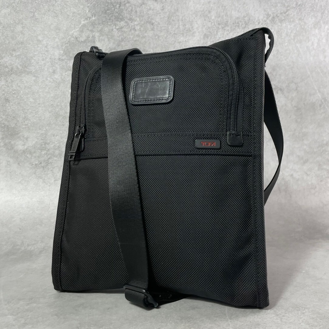 未使用級 TUMI トゥミ ショルダーバッグ 確実正規品 バリスティックナイロン 斜め掛け 黒 ブラック クロスボディ メンズ ビジネス拍卖
