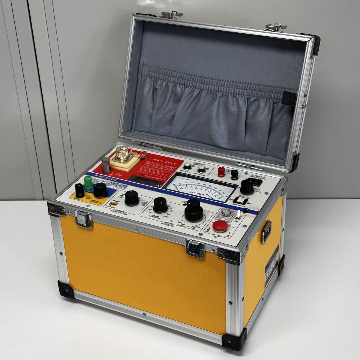 ∞ MUSASHI ムサシインテック IP-701G 3802 直流耐電圧試験器 DC WITHSTAND VOLTAGE TESTER 動作未確認 高電圧測定器 現状品 簡易梱包拍卖