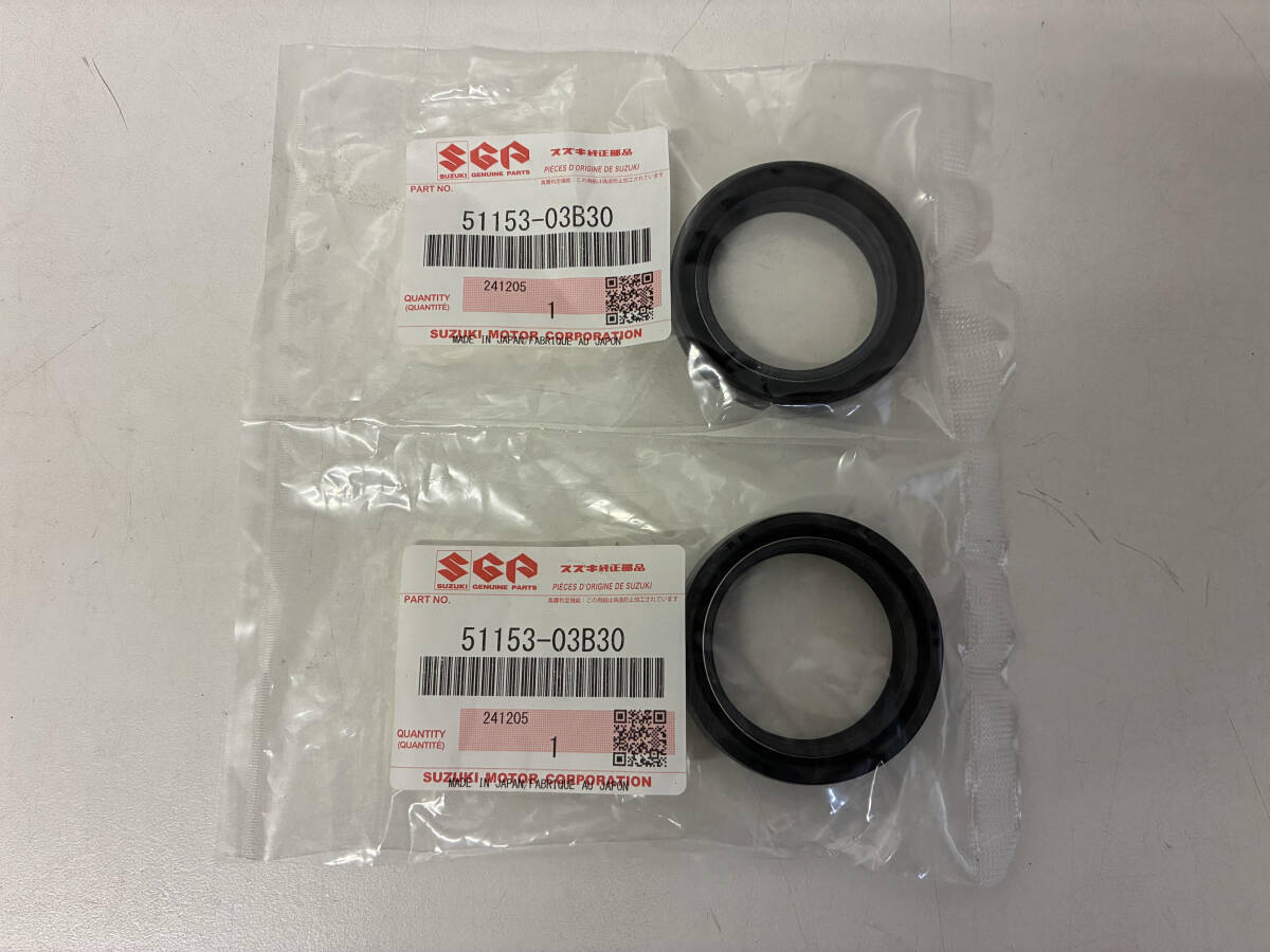 ST250 純正 フロントフォーク オイルシール スズキ 純正パーツ 51153-03B30 新品未使用 /管理SH-B拍卖