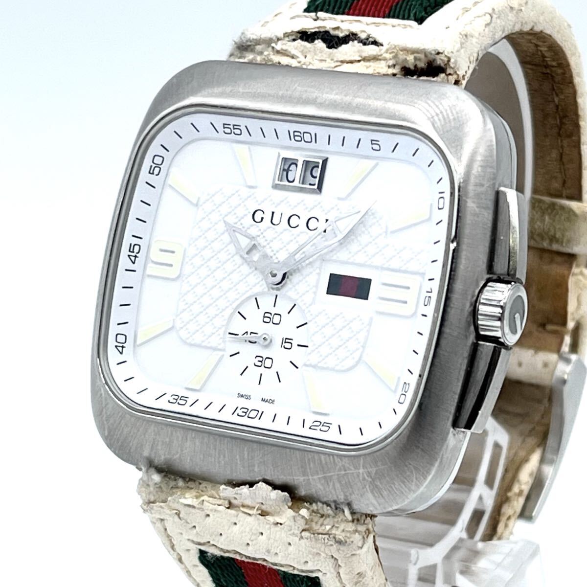 稼働品 GUCCI グッチ クーペ クォーツ QZ 腕時計 ビッグデイト 131.3 メンズ シェリーライン スモセコ スクエア ホワイト文字盤拍卖
