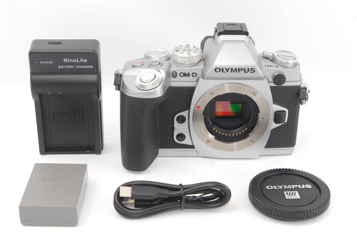 ★外観美品★OLYMPUS オリンパス OM-D E-M1 ボディ シルバー 19754ショット♪拍卖