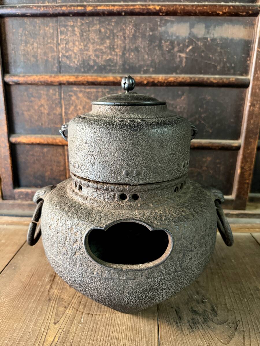 M90*茶道具 鬼面風炉 風炉釜 鉄釜 茶器 鉄瓶 伝統工芸 煎茶道具 茶釜拍卖