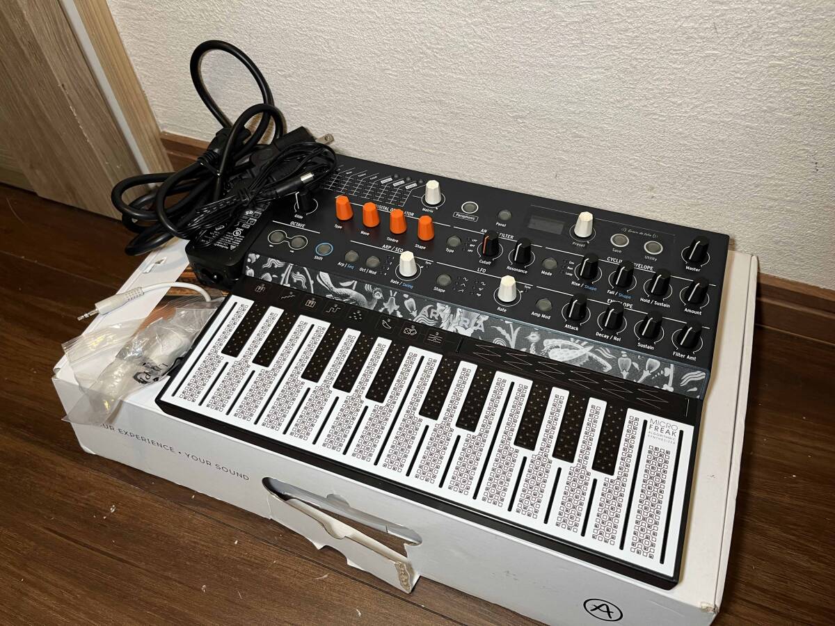 ARTURIA MicroFreak 動画有 アートリア シンセサイザー拍卖