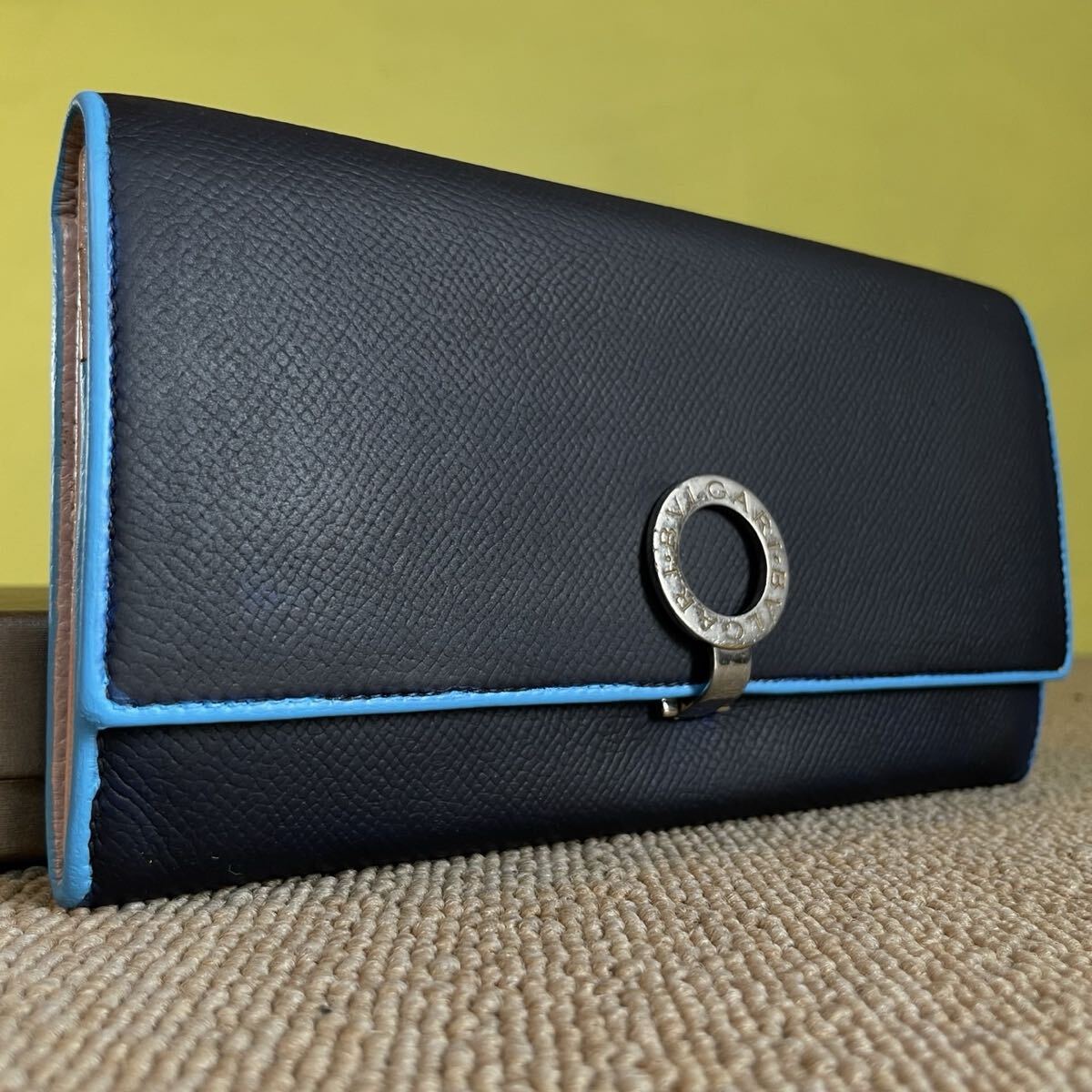 一円 美品 BVLGARI ブルガリ ビーゼロ 二つ折り 長財布 ロングウォレット 財布 ブラック 黒 ブルー拍卖