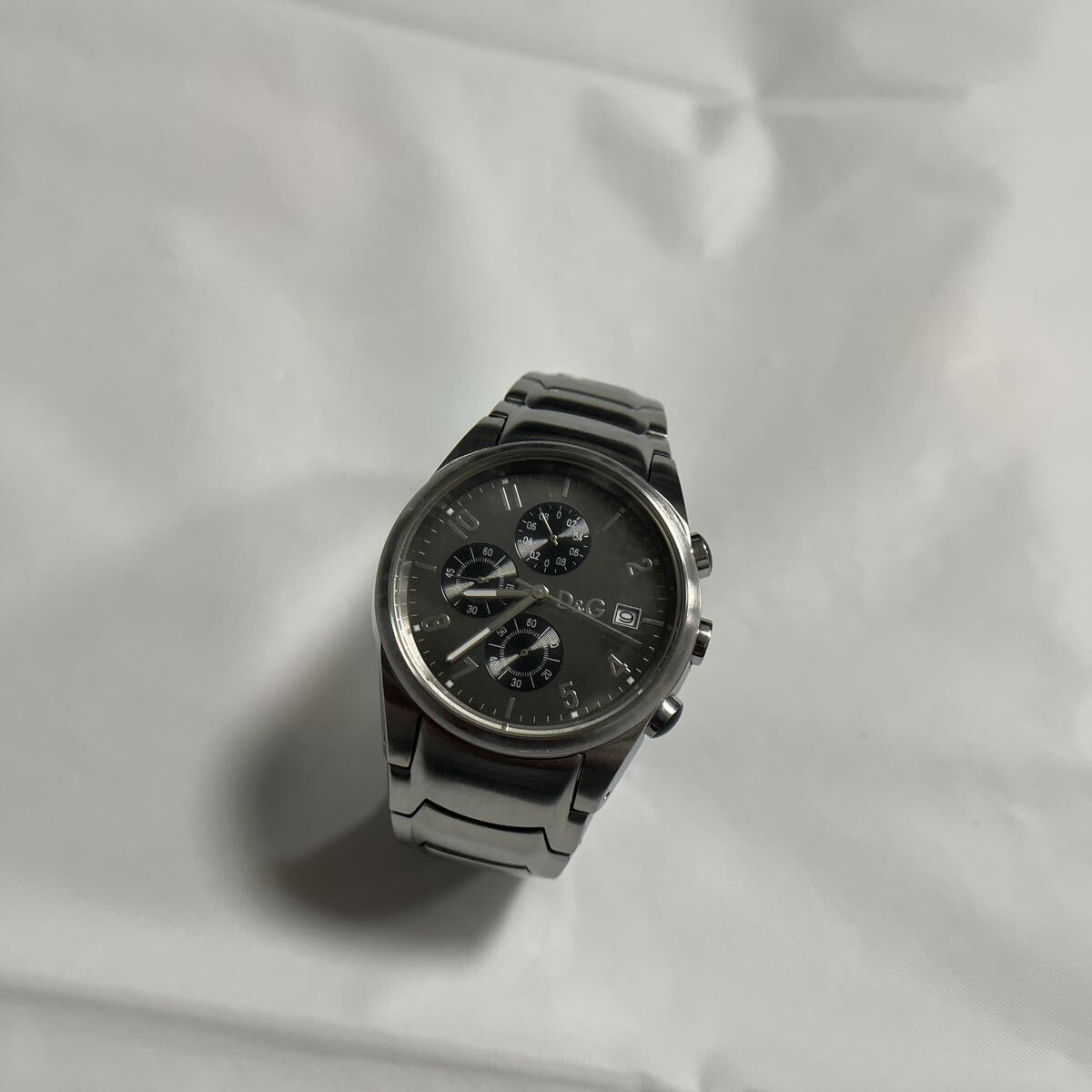 送料600円【電池交換済/稼働品】美品 Dolce&Gabbana ドルチェ&ガッバーナ メンズ 腕時計 クロノグラフ クォーツ 3針 日付け 純正ベルト拍卖