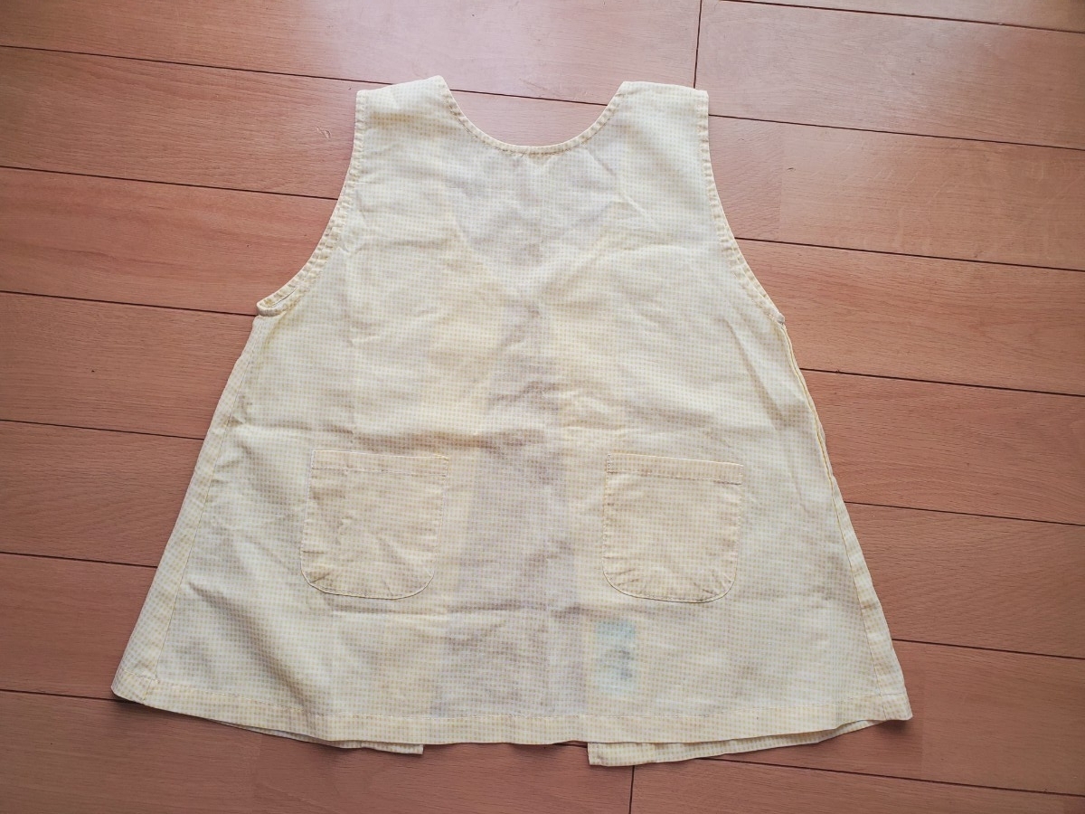 120★チュニックエプロン★黄色チェック柄 幼稚園保育園休職キッズ拍卖