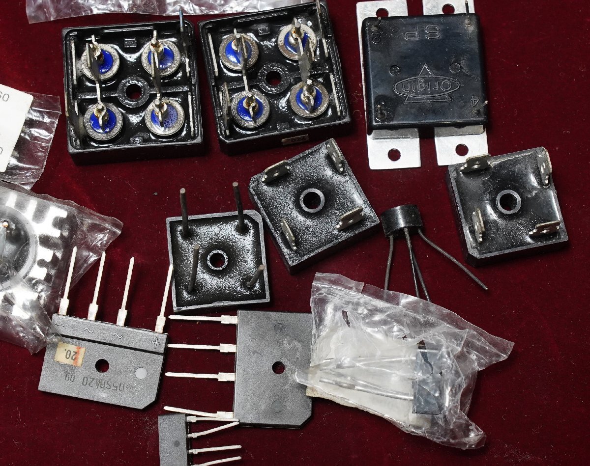A&P 電源電設部品:東芝(25P4B41)サンケン(RB60)外ダイオ-ド:(現状渡)送料は着払い拍卖