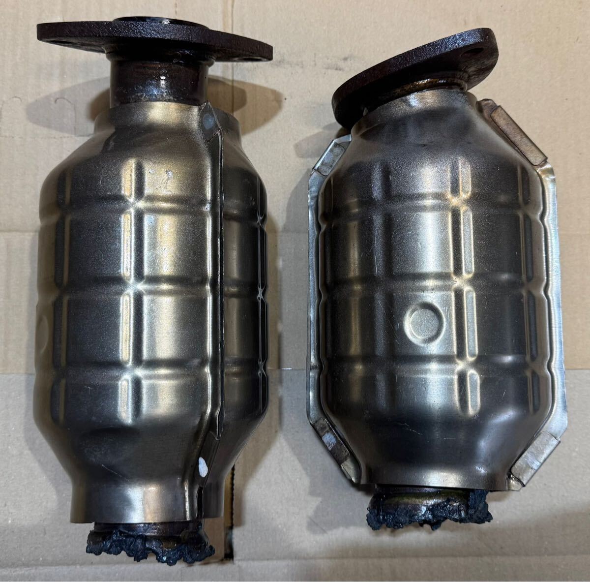 トヨタ 200系 クラウン ハイブリッド GWS204 触媒 コンバーター キャタライザー 2個セット拍卖