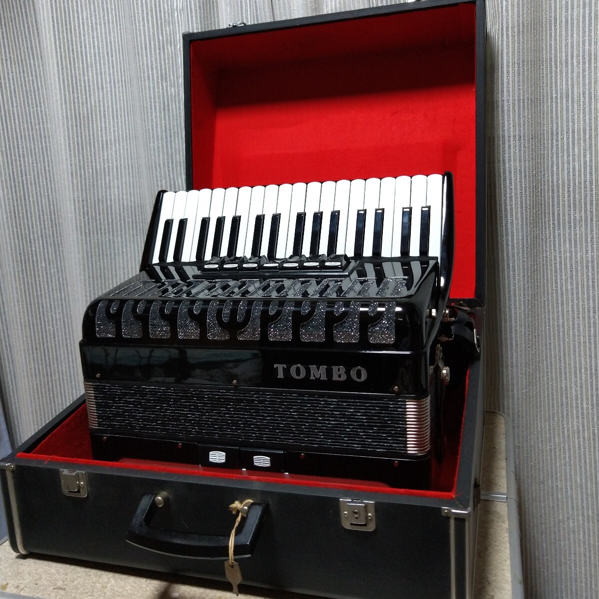 即演奏可能 超美品 TOMBO J80 MML 34鍵盤 80ベース 全音確認済み ハードケース付き。拍卖