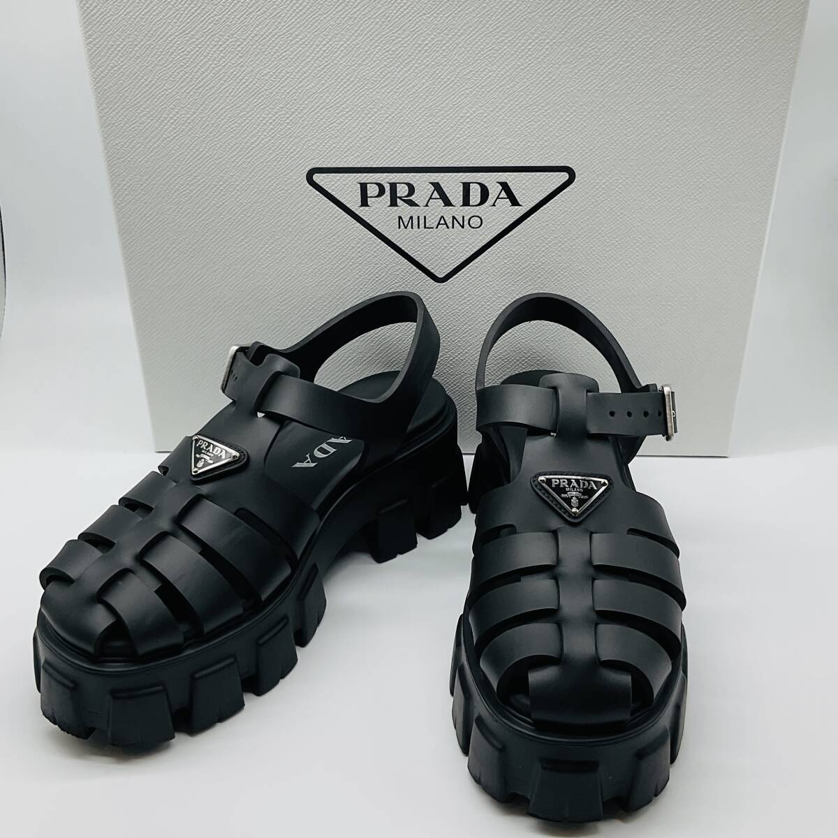 【6783】美品 PRADA プラダ モノリス ラバーサンダル 1X853M トライアングルロゴメタル サイズ36(約23㎝) ブラック 黒 レディース 箱有り拍卖