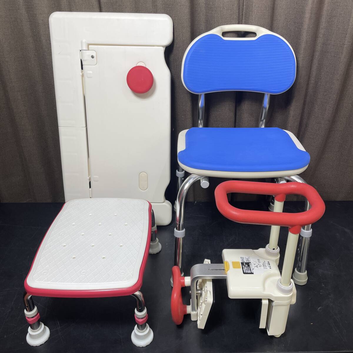【IK-921】浴室用介護用品 4点まとめ 安寿 シャワーベンチ CP-EN(B) アロン化成 バスボード H-S はねあげくん 他2点セット 現状品拍卖