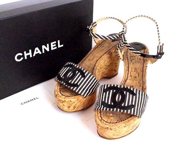 綺麗め☆CHANEL【シャネル】ココマーク ストライプ柄 厚底コルクサンダル☆箱付☆35 1/2☆22.5cm☆ブラック☆レディース☆拍卖