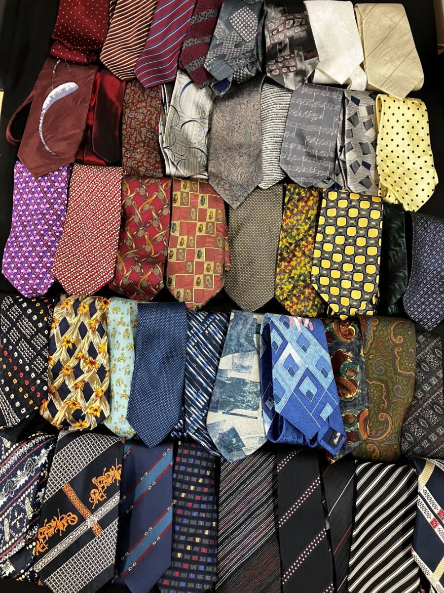 ネクタイまとめ45本・GUCCIグッチ/DUNHILL/FERRAGAMO他大量入荷 色々☆ネクタイ45拍卖