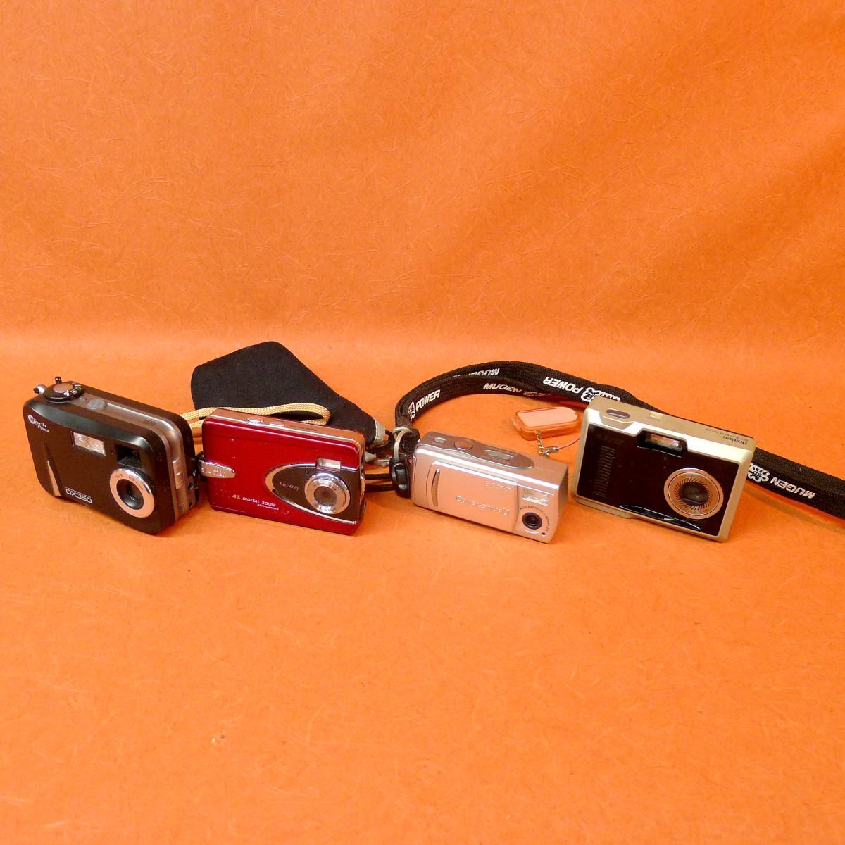 ★e124 ジャンク デジタルカメラまとめて4点①UNIDEN UDC-5M②Groovy③SONY DSC-U20④MACH POWER DX350/60拍卖