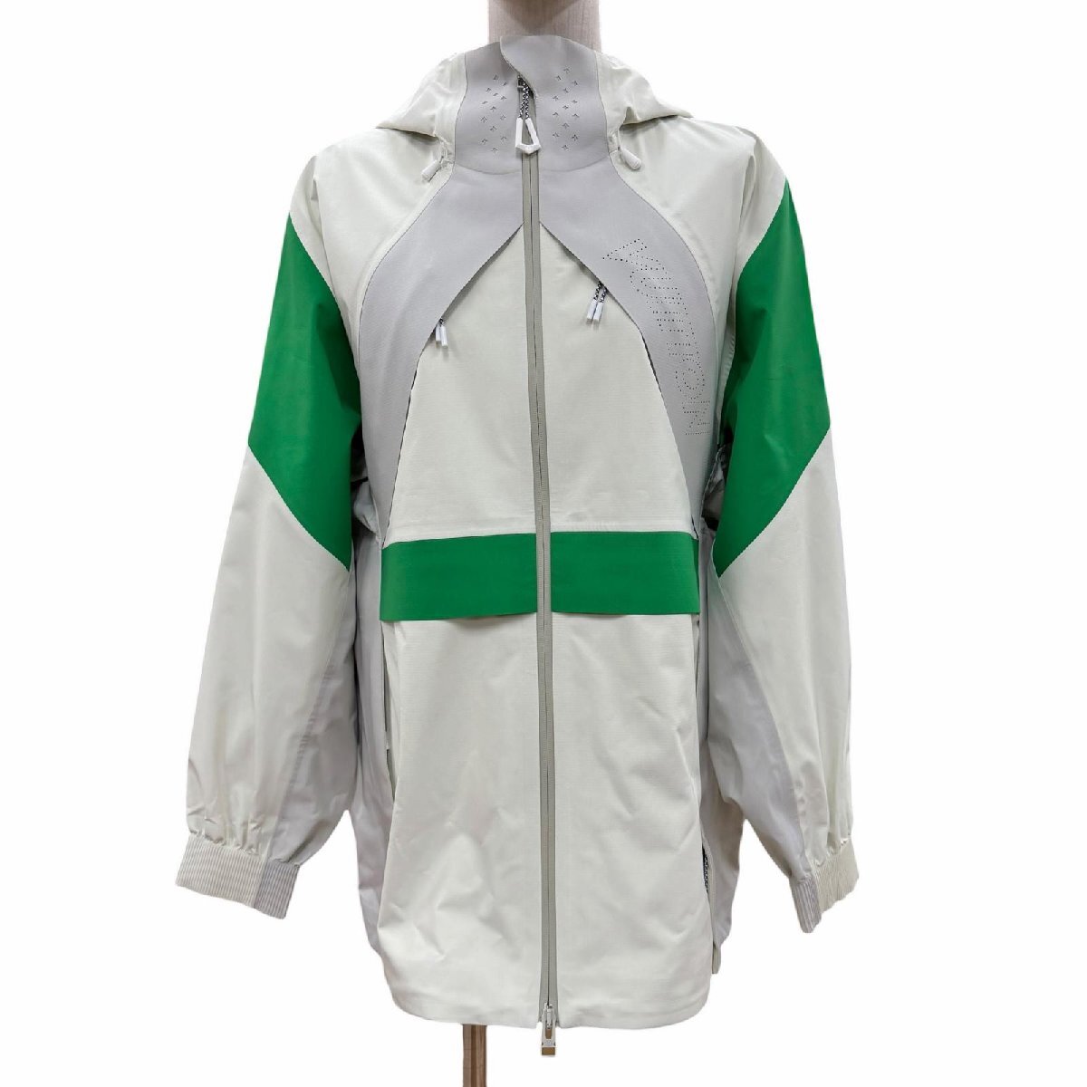 未使用品◇LOUIS VUITTON ルイヴィトン 25AW 1AIPRX Sporty Cut Out Parka 裏モノグラム ブルゾン アイボリー 38 伊製 正規品 レディース拍卖