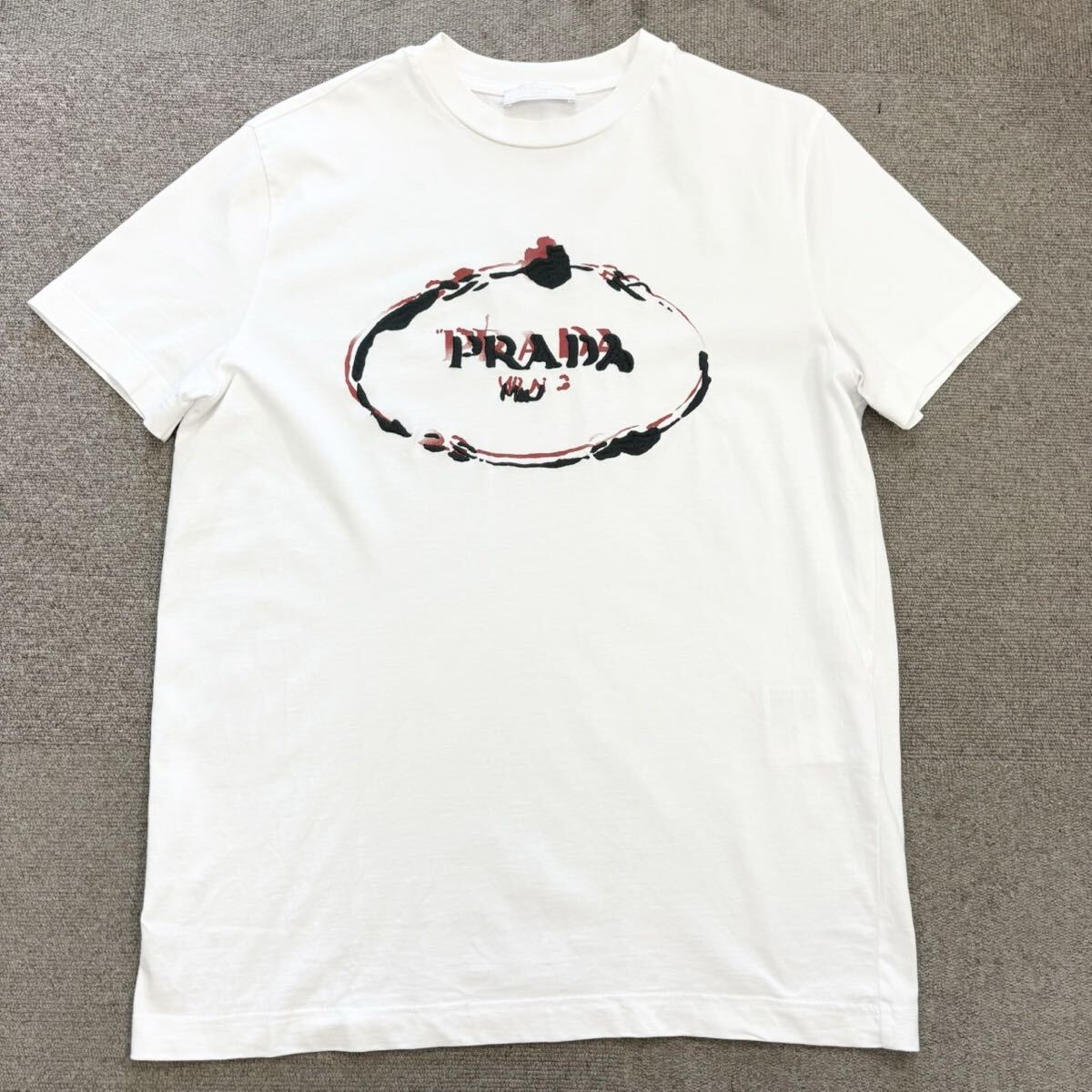 15『極美品・最高峰』 PRADA プラダ メンズ ビッグロゴ 刺繍 半袖 Tシャツ トップス ホワイト 白 Mサイズ拍卖