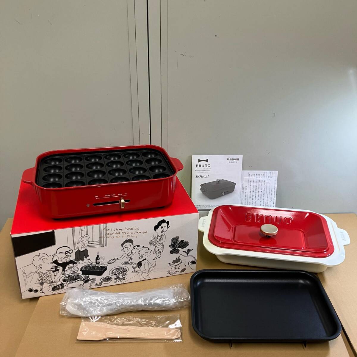 BRUNO ブルーノ おそらく未使用 コンパクトホットプレート BOE021 セラミックコート鍋 たこ焼き器 キッチン家電 レッド n26060053拍卖