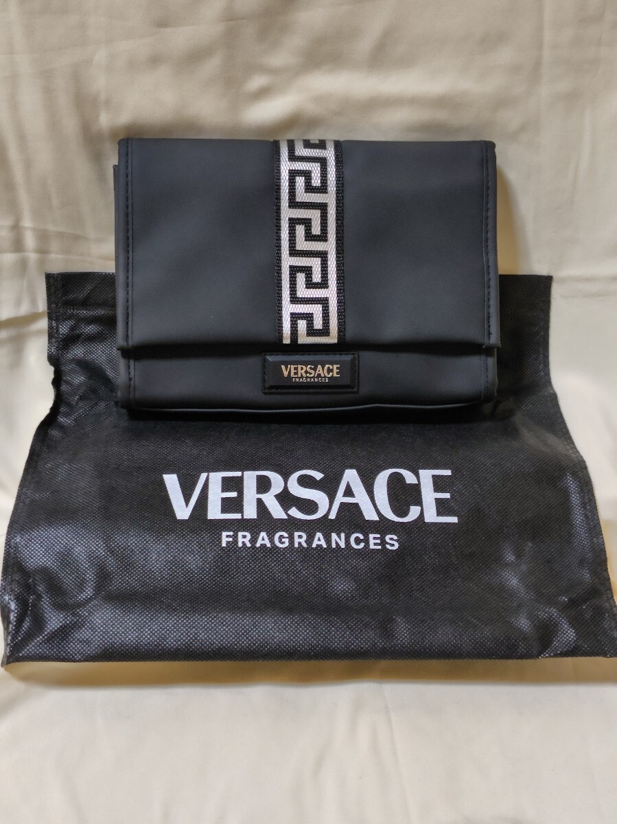 VERSACEヴェルサーチ FRAGRANCE クラッチバッグ ポーチ ブラックシルバー メデューサ セカンドバッグ拍卖