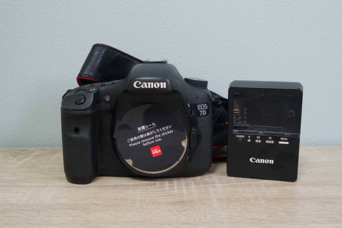 CANON キャノン EOS 7D 本体 バッテリー 充電器 メモリーカード CF すぐ使える拍卖