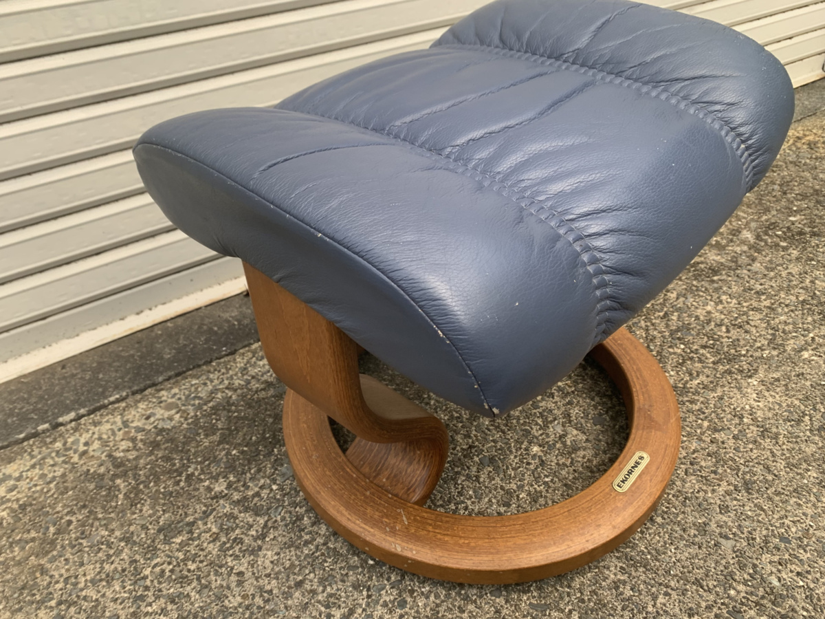 ノルウェー■EKORNES/エコーネス北欧/ノルウェー■ストレスレス■ネイビー総革■オットマン/スツール拍卖