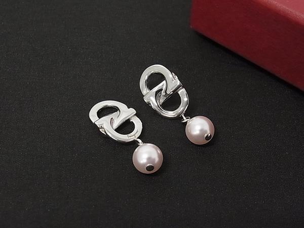 Salvatore Ferragamo フェラガモ ガンチーニ パール ピアス アクセサリー レディース シルバー系 DN3474拍卖