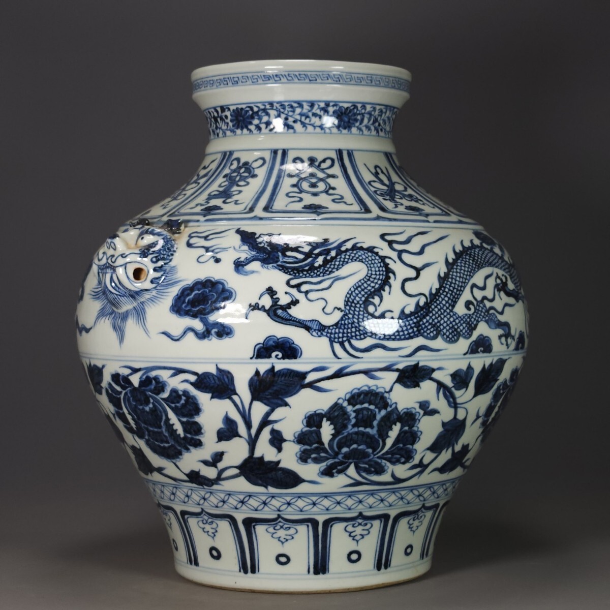 【積古】中国古美術 元時代 青花 獣首 壺 古玩 骨董 美術品 骨董品 時代物 古美術 唐物 当時物 置物 高さ35cm w13拍卖