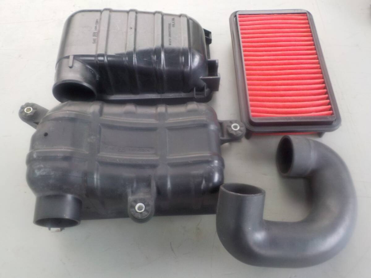 ♯ ジムニー JB23W H19年 6型 エアクリーナーボックス 26-746 棚1拍卖