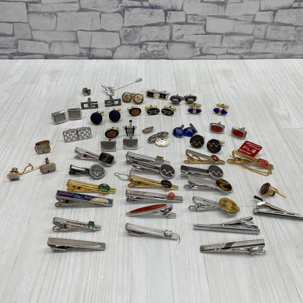 ▲1円スタート ③ ネクタイピン カフスボタン まとめ売り タイピン カフス アクセサリー イミテーション メンズ KN6641拍卖
